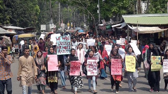 পিরোজপুরে শিক্ষার্থীদের বিক্ষোভ মিছিল