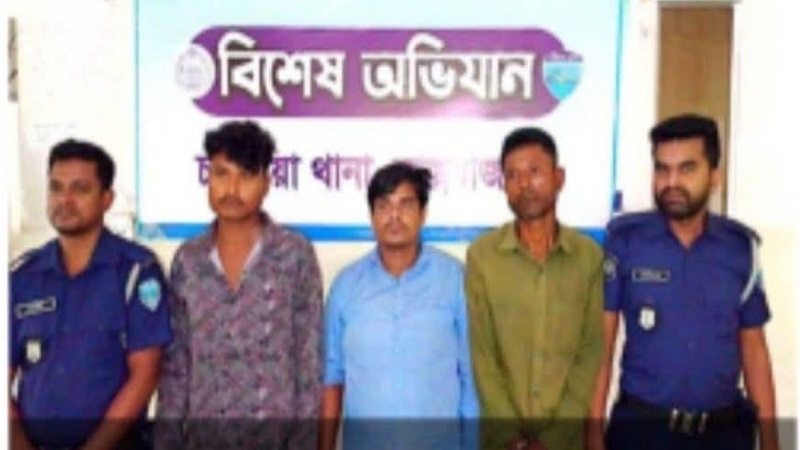 চকরিয়ায় বসতবাড়িতে ডাকাতির ঘটনায় ২৪ ঘন্টার মধ্যে তিন ডাকাত গ্রেপ্তার