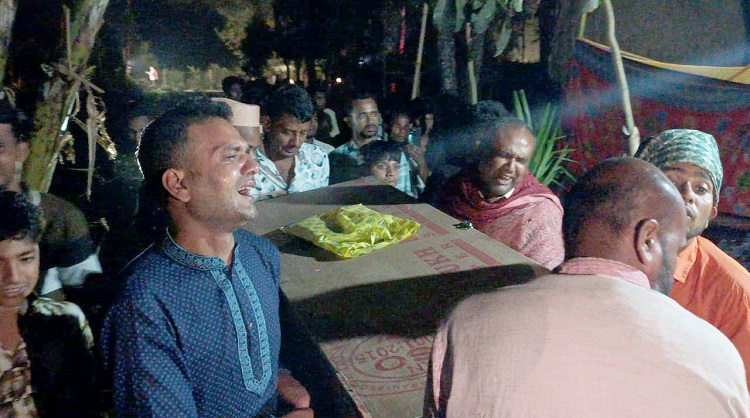 গুলিতে নিহত যুবকের মরদেহ গভীর রাতে ফেরত দিল বিএসএফ